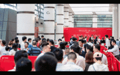 <b>更充实彰显墅居的</b>