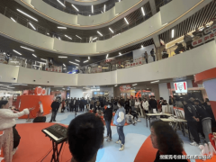 对顾客吸引而构成的必然范畴或区